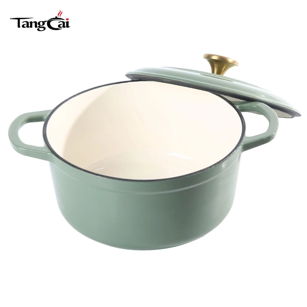 Four hollandaise en fonte &eacute;maill&eacute;e vert sauge de 5&nbsp;QT avec bouton dor&eacute; pour pain au levain Cuisson