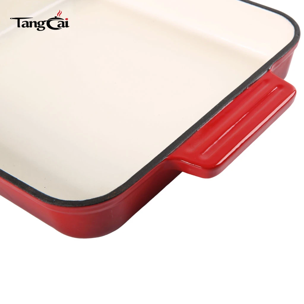 R&ocirc;tissoire en fonte &eacute;maill&eacute;e rouge | Cocotte rectangulaire avec deux poign&eacute;es lat&eacute;rales