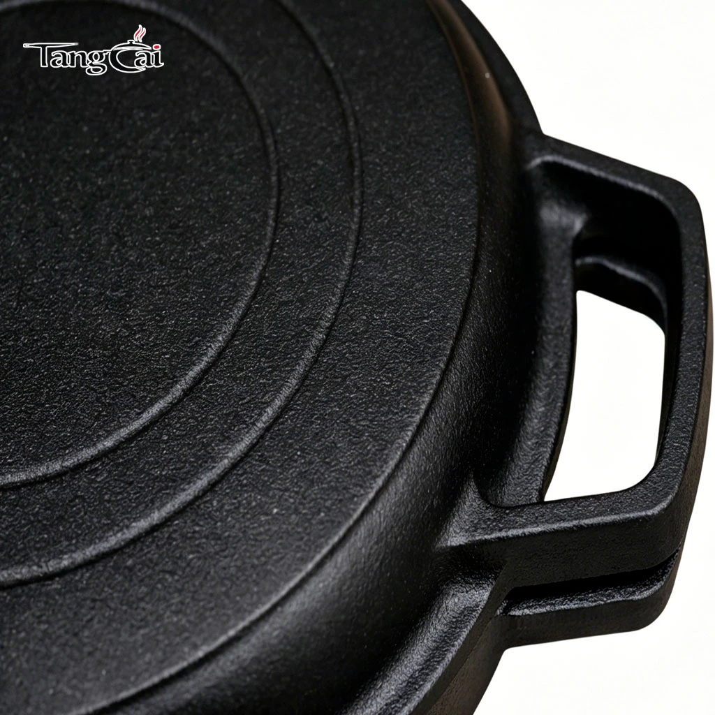 Vente en gros de cuisini&egrave;re combin&eacute;e 2-en-1 en fonte pr&eacute;-enduite, machine &agrave; pain ronde et r&ocirc;tissoire